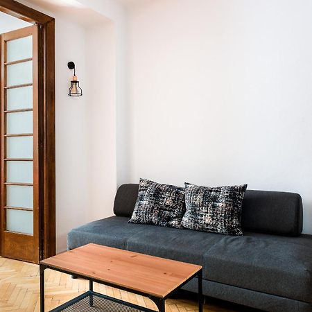 Heart Of Downtown 3 Rooms Apartment Self Check In Bucharest Luaran gambar
