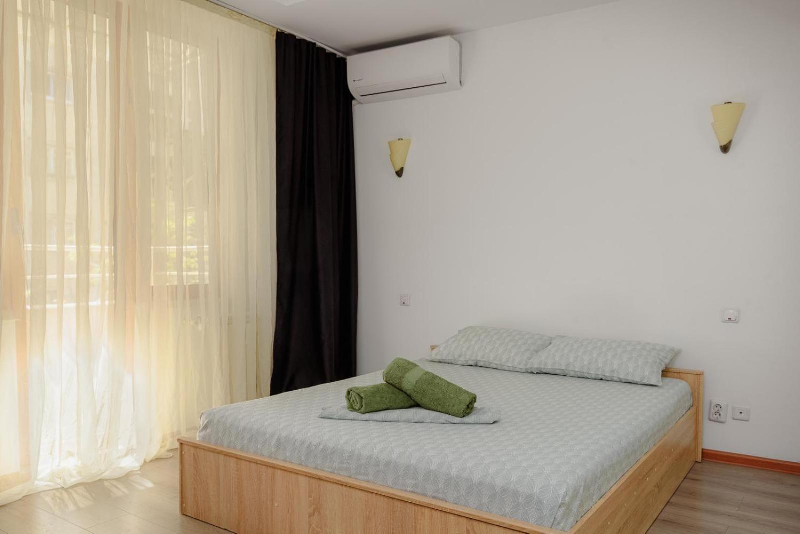 Heart Of Downtown 3 Rooms Apartment Self Check In Bucharest Luaran gambar