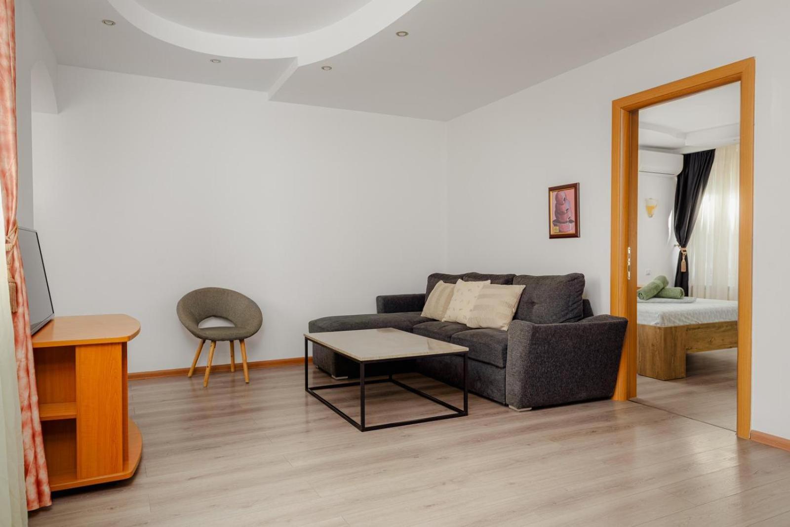 Heart Of Downtown 3 Rooms Apartment Self Check In Bucharest Luaran gambar